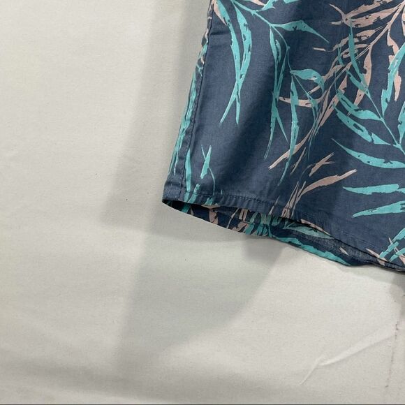 IKE Behar Blue and Cream Sunset Print Button Top - Picture 3 of 14